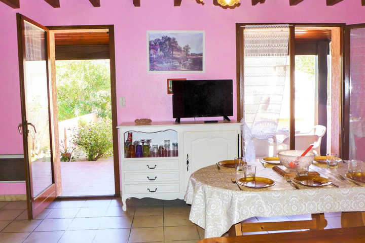 Room 2 of 19