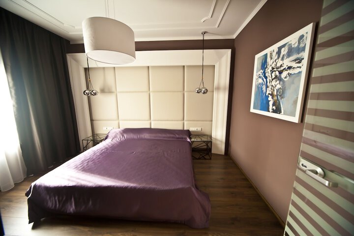 Room 11 of 44