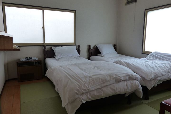Room 16 of 69