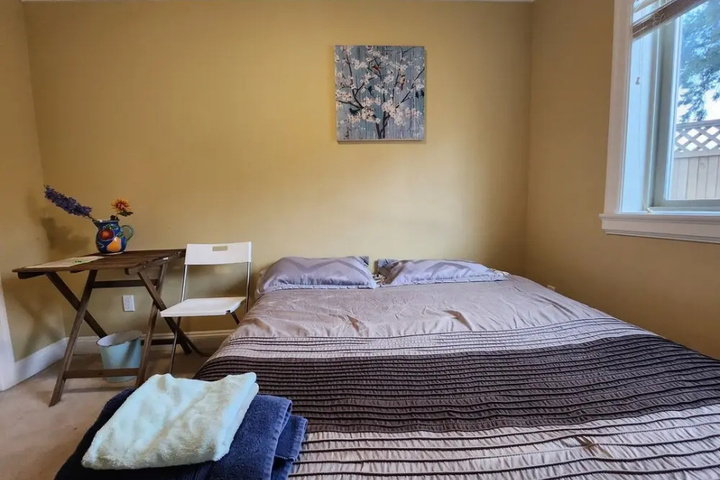 Room 5 of 50