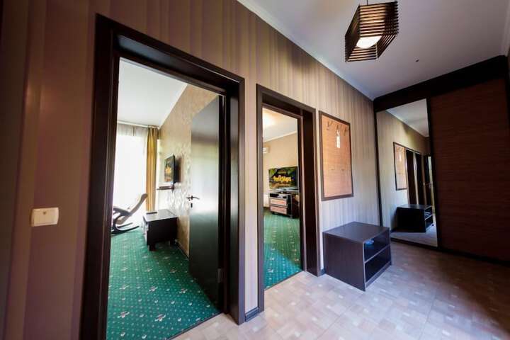 Room 41 of 53