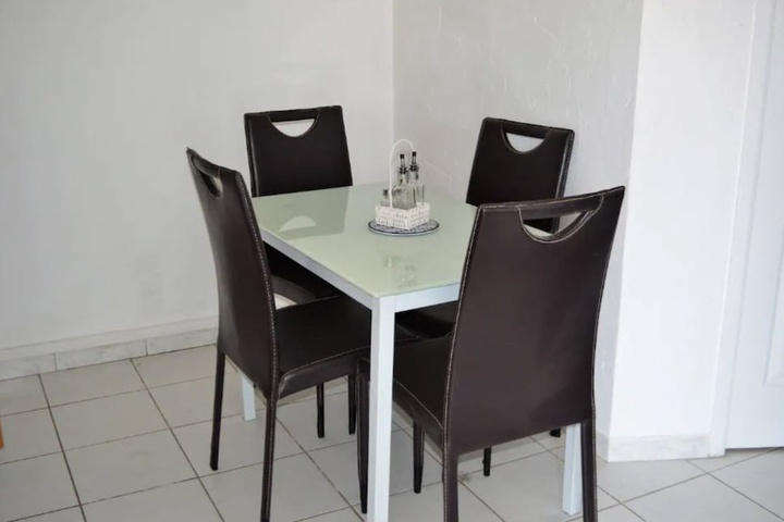Dining 15 of 15