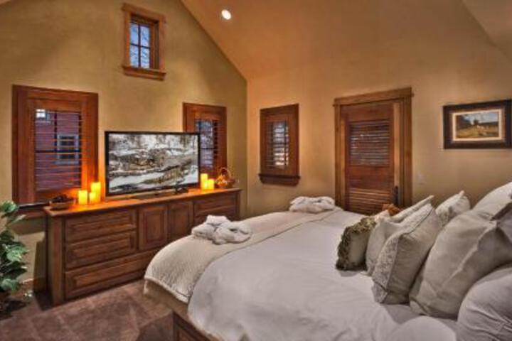 Rocking Chair Lodge in Steamboat Springs, CO