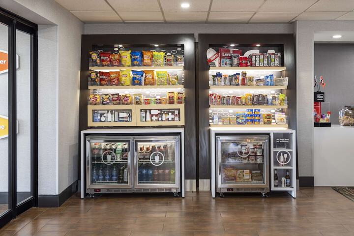 Snack bar