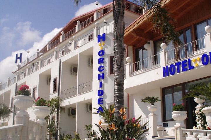Hotel 56 of 82
