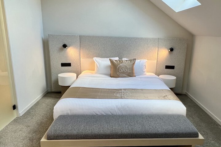 Room 21 of 105