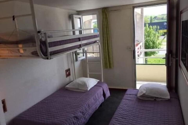 Room 8 of 21