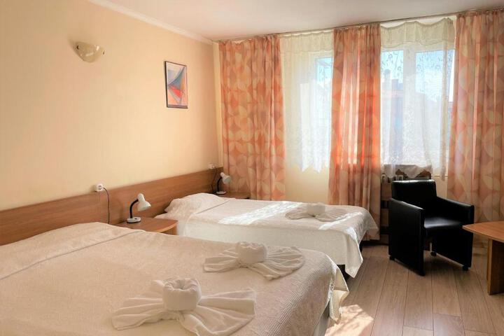 Family Hotel Central
