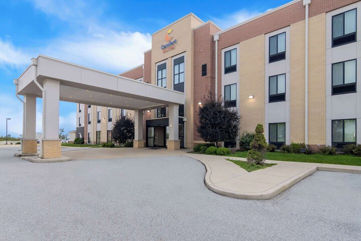 Comfort Suites Rensselaer near Fair Oaks in Rensselaer, IN