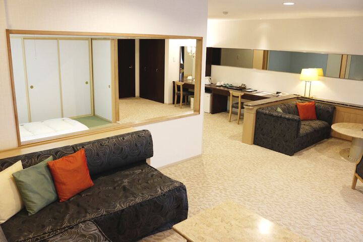 Room 21 of 66