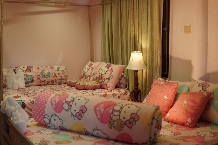 Room 6 of 116