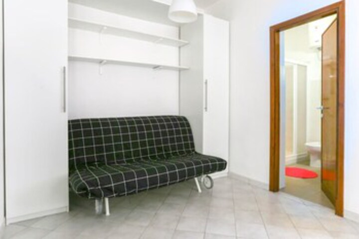 Room 9 of 9
