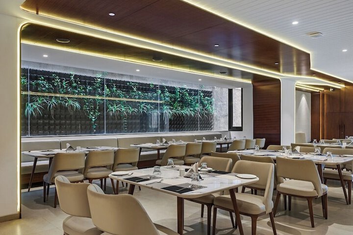 Dining 14 of 24