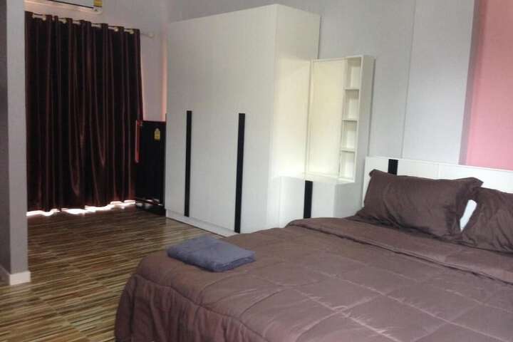 Room 19 of 61