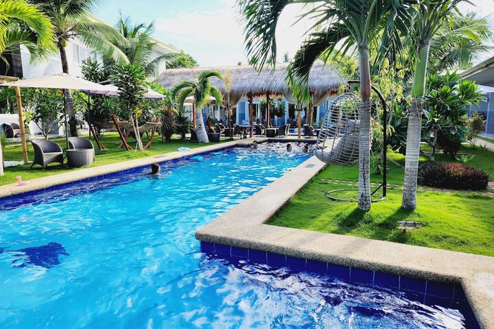 Pool 42 of 60