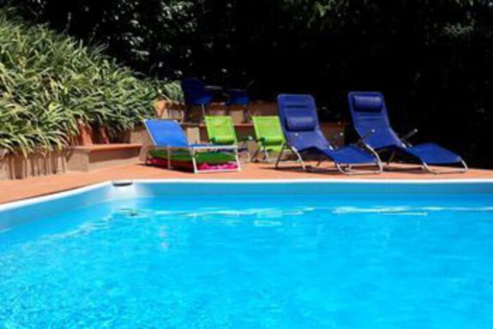 Pool 22 of 27