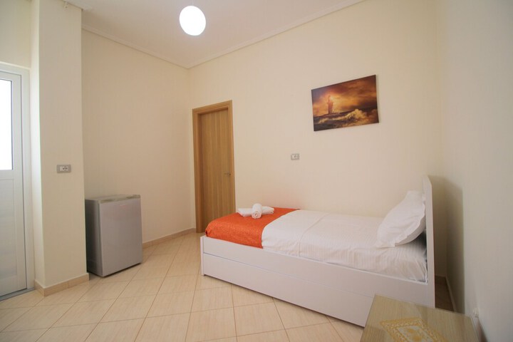 Room 22 of 58