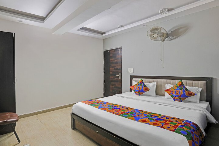 Room 19 of 25