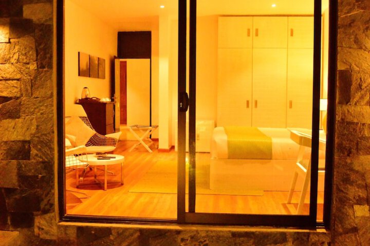 Room 9 of 45