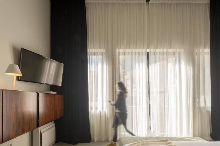 Room 45 of 129