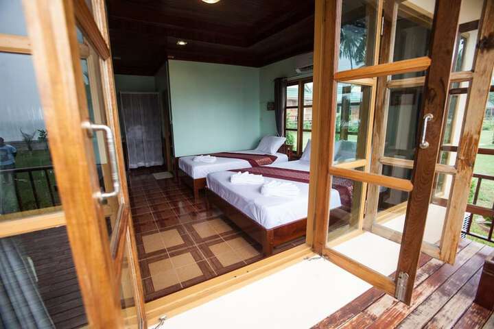 Room 2 of 67