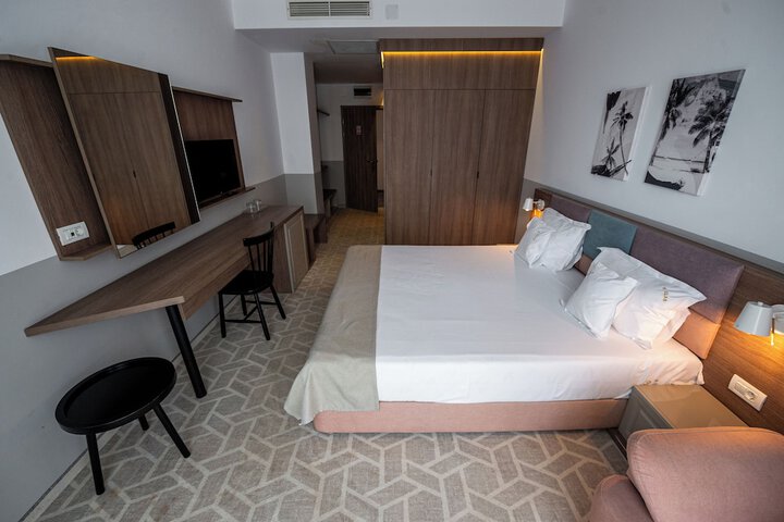 Room 37 of 51
