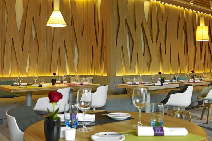 Dining 104 of 173