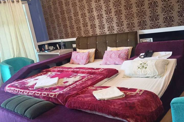 Room 14 of 34