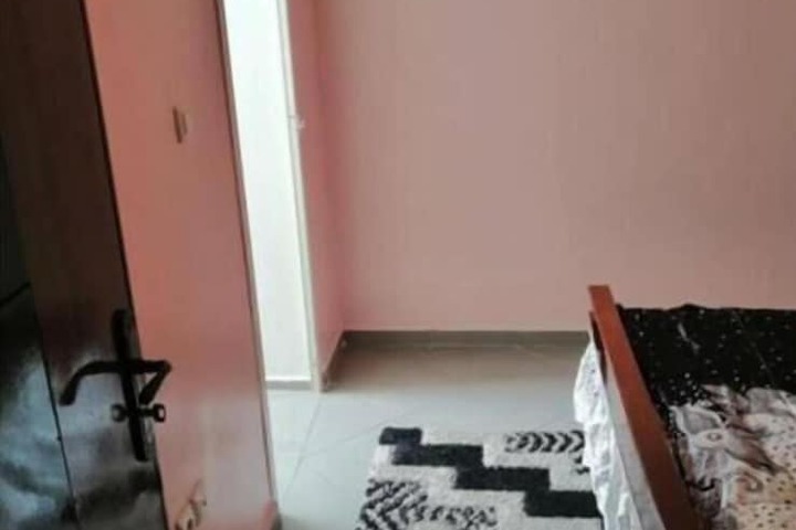Room 18 of 43