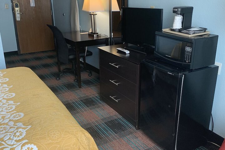 Room 3 of 17
