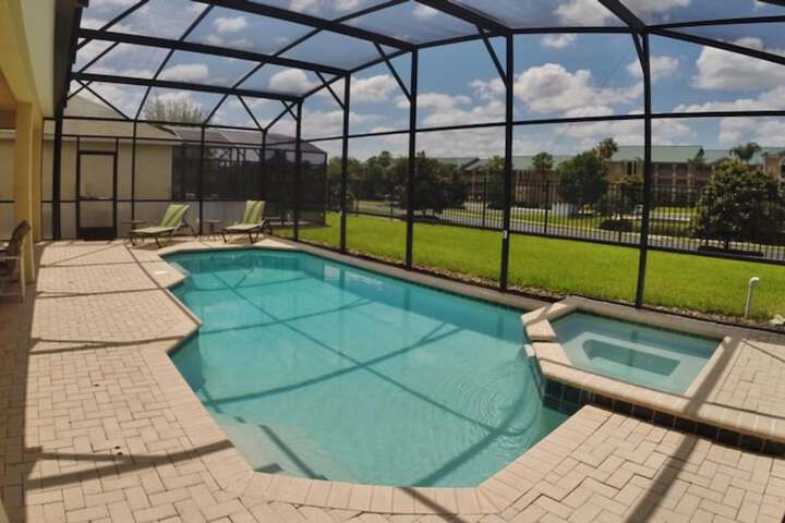 Pool 33 of 68