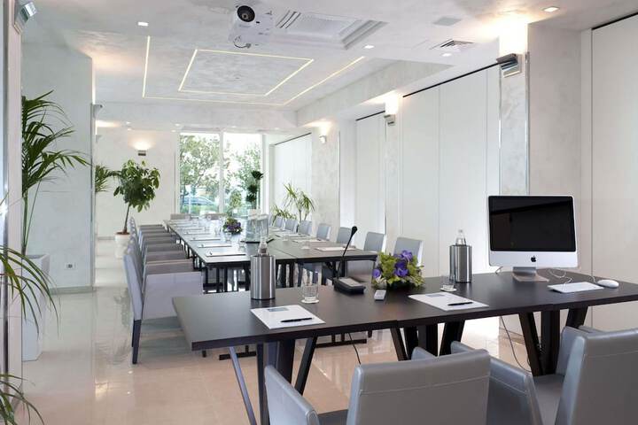 Business Center 134 of 145