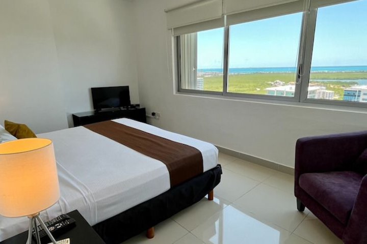 Room 30 of 84