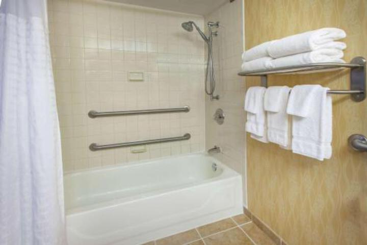 BAYMONT BY WYNDHAM HARRISBURG in Harrisburg, PA