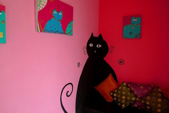 Room 25 of 65
