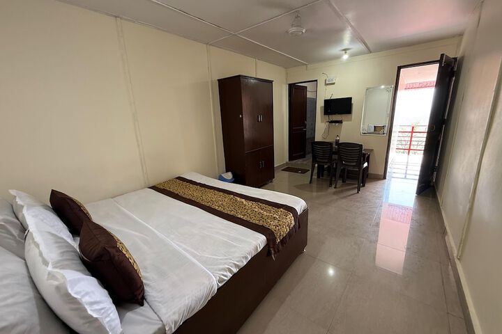Room 19 of 33
