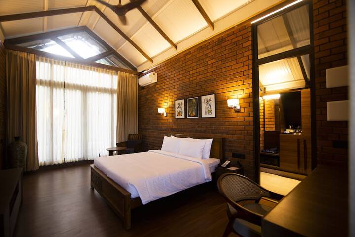 Room 6 of 97