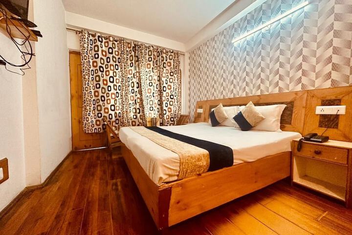 Room 20 of 37
