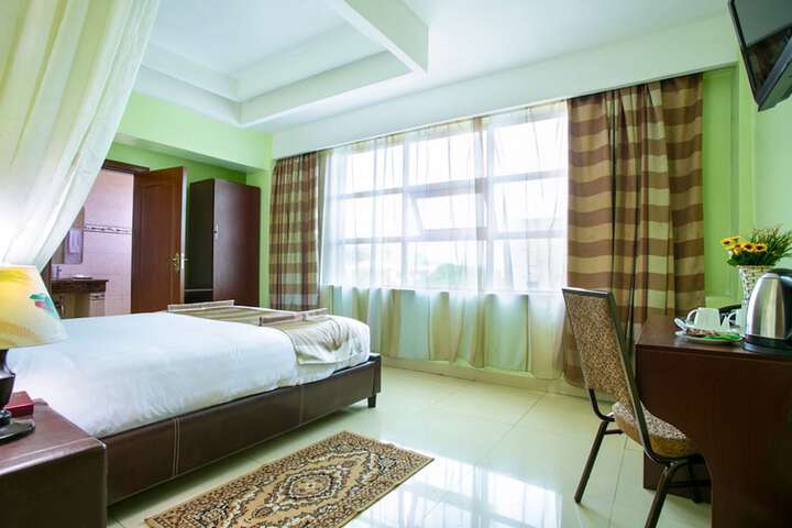 Room 9 of 36