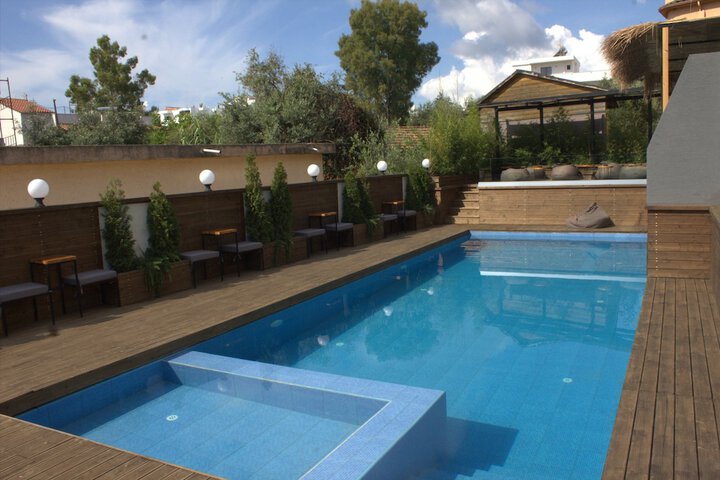 Pool 98 of 133