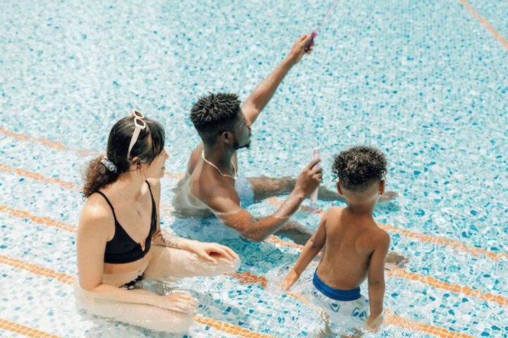Hotel Pool
