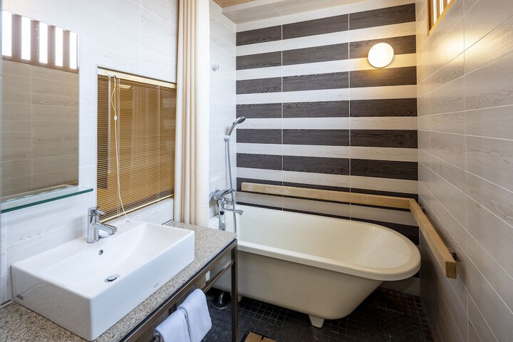 Bath Photo
