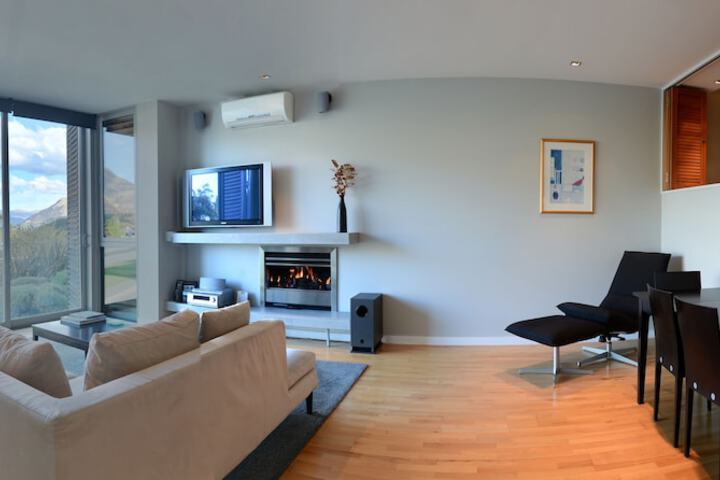 Room 6 of 40