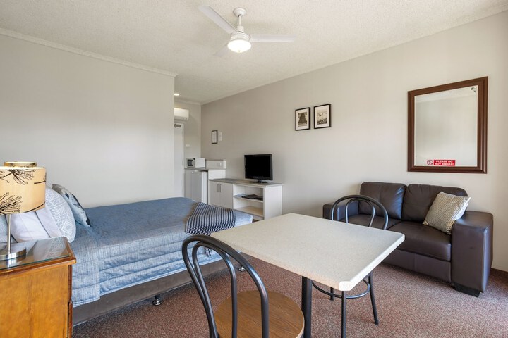 Room 21 of 52