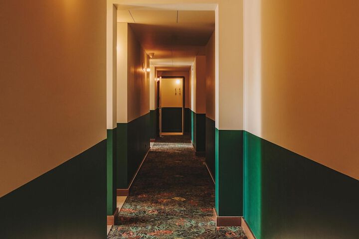 Ballroom/Hall 90 of 128