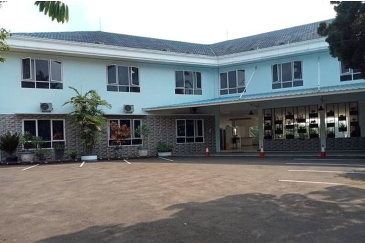 Belvilla Bogor near Citra Alam Riverside formerly Aries Biru Hotel