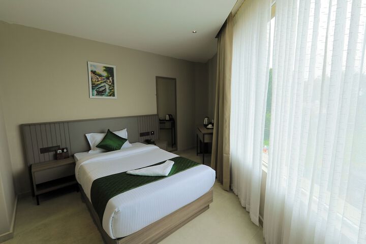 Room 10 of 40