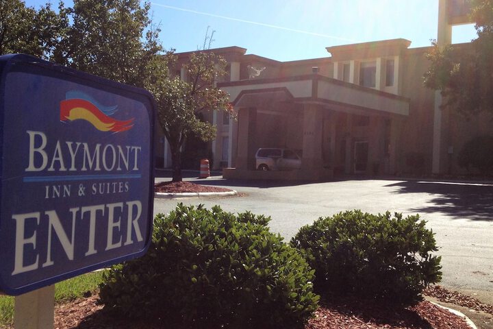 Hotel Entry