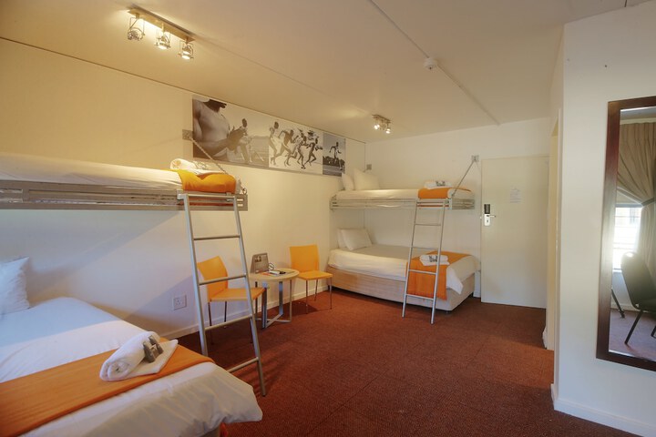 Room 5 of 19