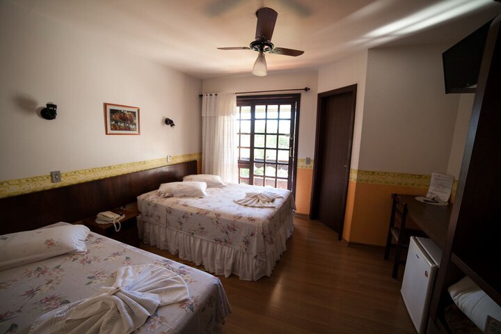 Room 10 of 181